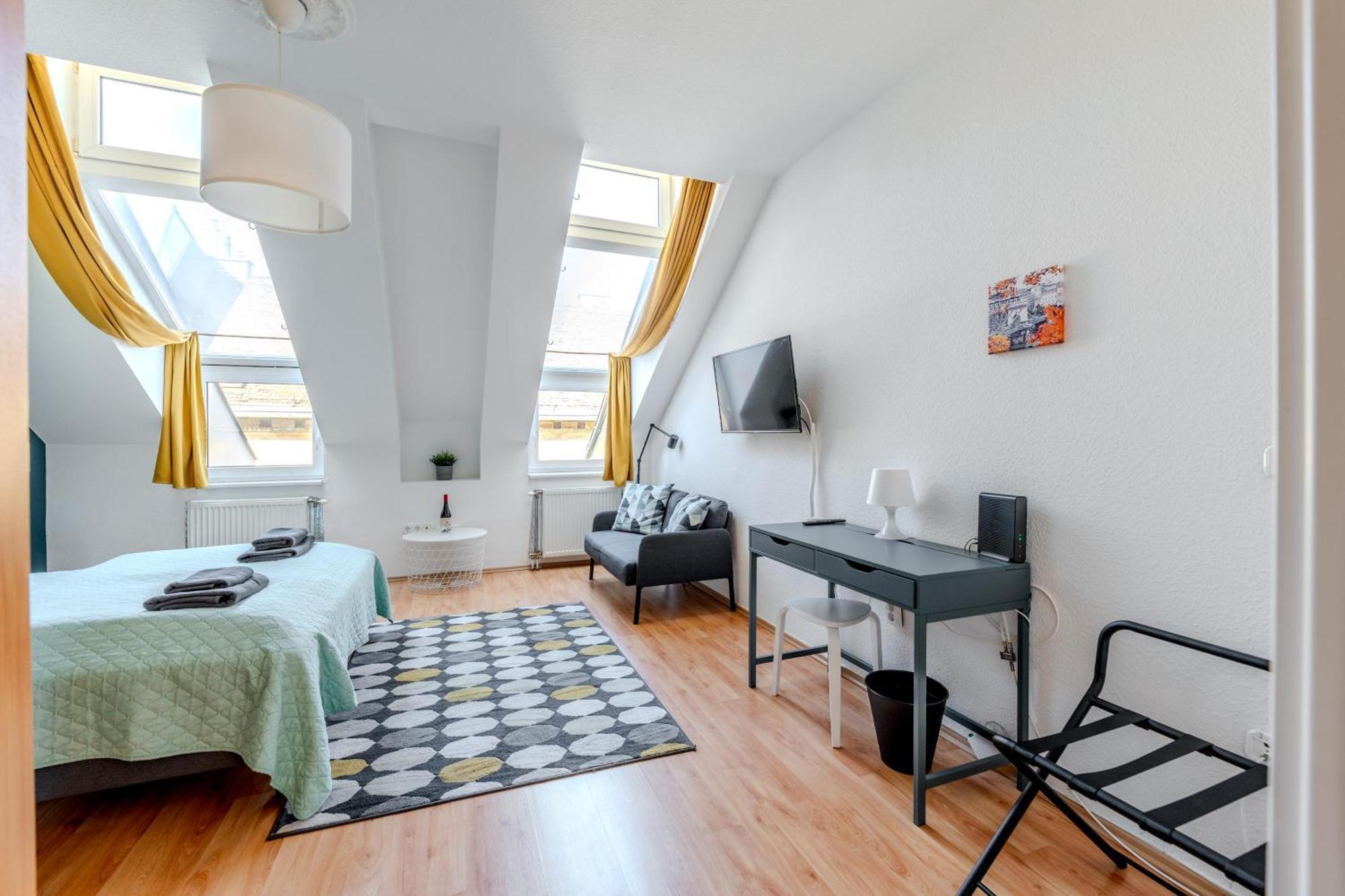 Cozy Flat In The Heart Of Buda Budapest Bagian luar foto