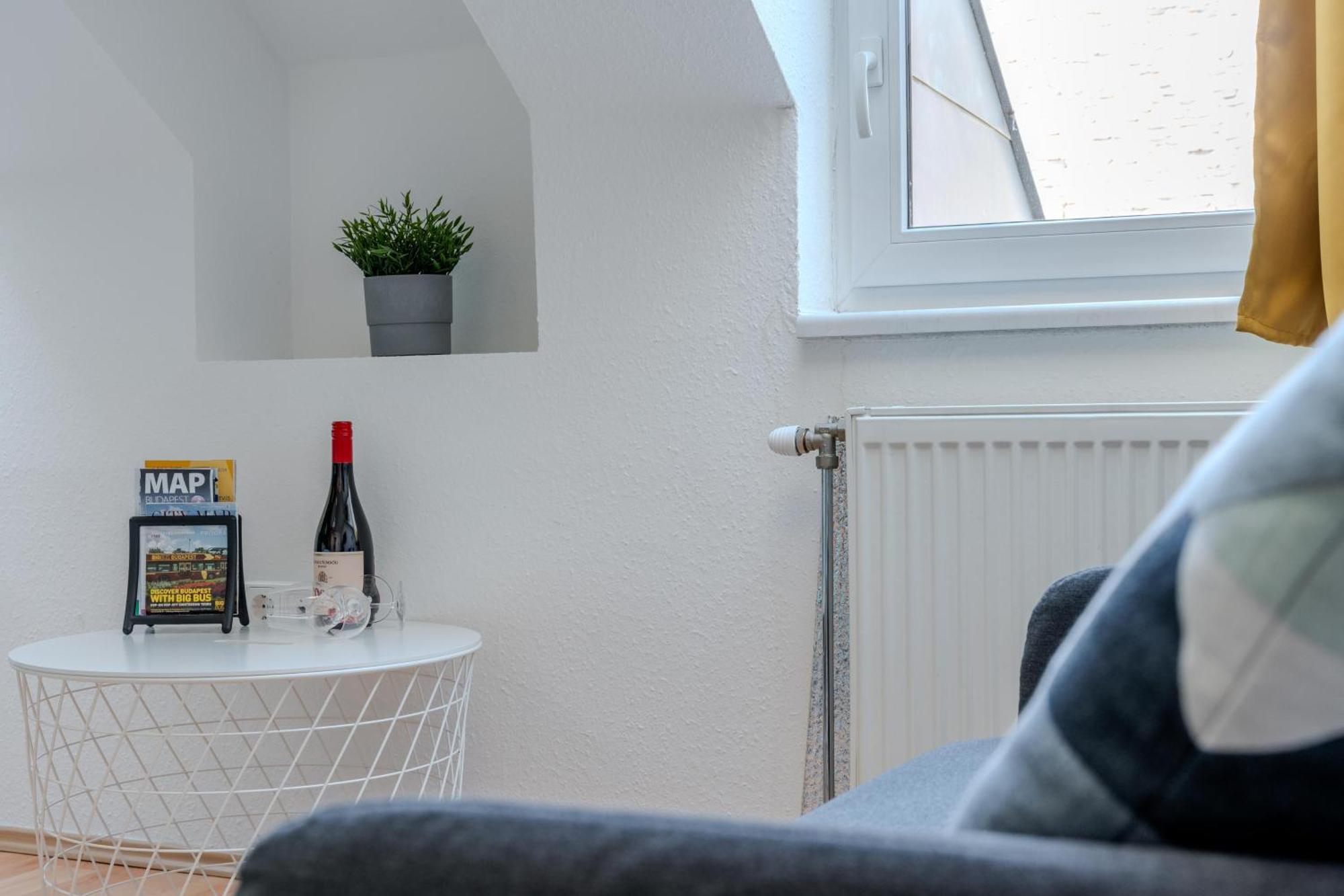 Cozy Flat In The Heart Of Buda Budapest Bagian luar foto
